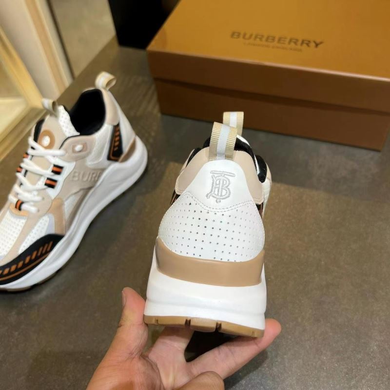 Burberry Low Shoes